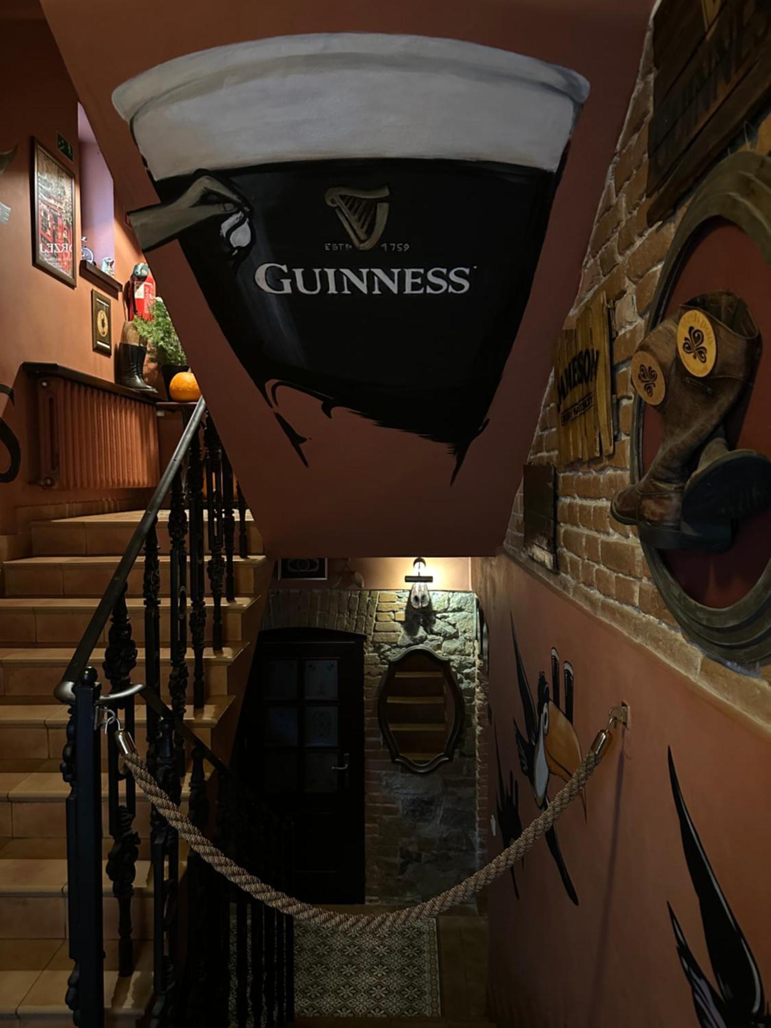 Shoemaker Irish Pub & Accommodation Kielce Eksteriør billede