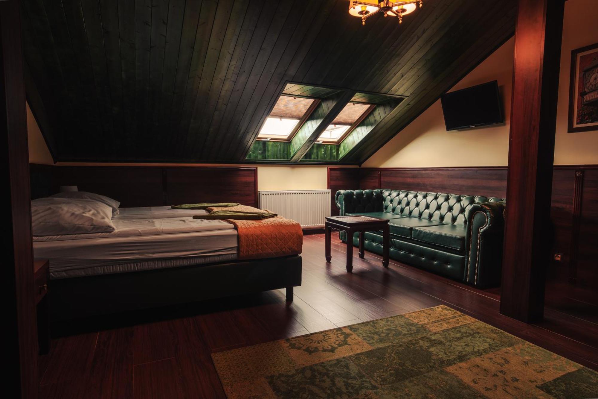 Shoemaker Irish Pub & Accommodation Kielce Eksteriør billede
