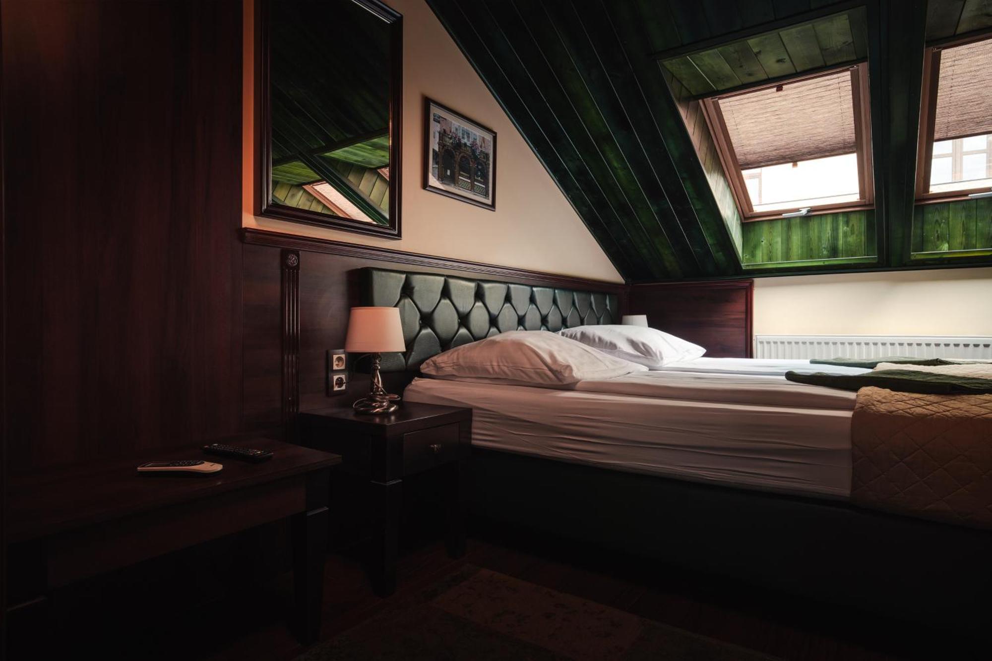 Shoemaker Irish Pub & Accommodation Kielce Eksteriør billede